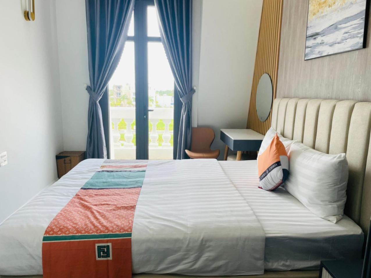 Khach San The One Hotel 1 Ca Mau ภายนอก รูปภาพ